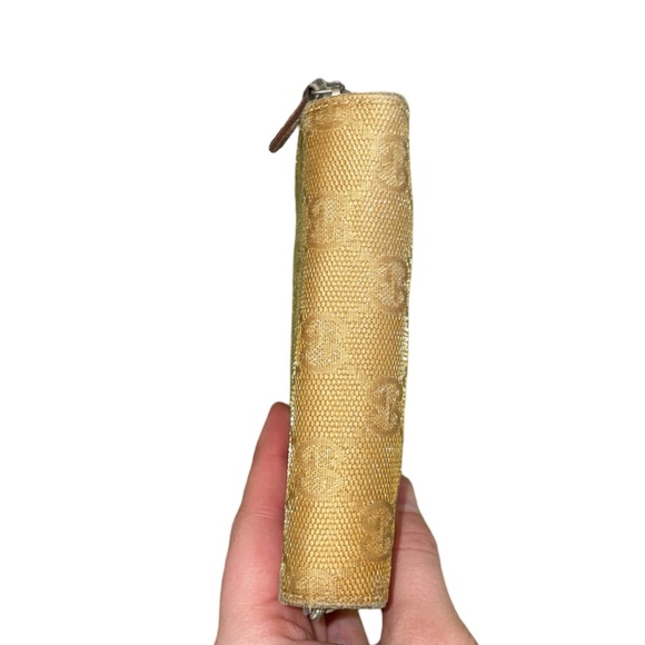 GUCCI Metalic Gold GG compact Wallet - Picture 3 of 11